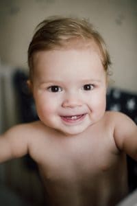 Zahnpflege ab dem ersten Zahn: Warum Babys gesunde Milchzähne brauchen